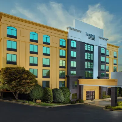 Fairfield Inn & Suites Asheville Outlets Hotels near Asheville Regional Airport