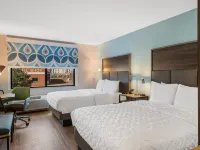 Tru by Hilton Greensboro Hotels in Greensboro