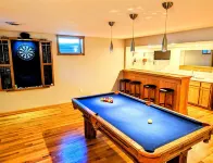 Spacious home with game room - Close to everything!