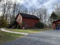 East Cavalry Red House<br>3 bedrooms 3 full baths sleeps up to 12