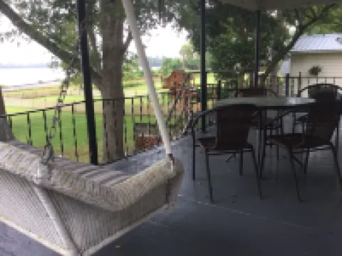 The Sterling House On the river and close to downtown Hotel di Washington