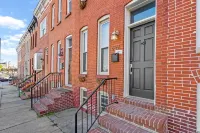 Charming Baltimore Townhome w/ Scenic Views - Holiday bungalows