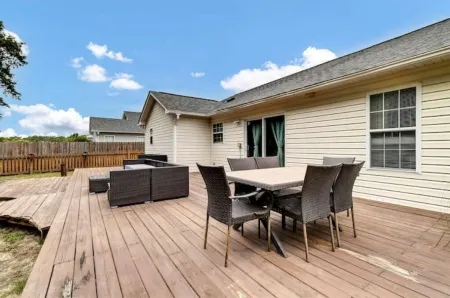 Beach House Getaway Отели в г. Мейсонборо