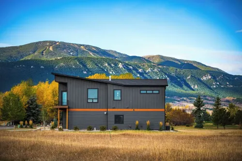 Shred Lodge - Luxurious modern home on the golf course with 180 degree views - balcony