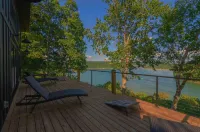 NEWLY BUILT LAKE HOME!!!   This modern home has more to offer than just space!