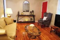 Spacious Luxury Pet Friendly Home - Entire House Hotels in Henry County