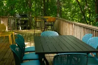 Sleeping Bear "Treehouse"; close to Glen Arbor, Lake MI, the dunes & bike trails Hotels near Glen Lake Fire Department