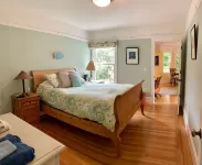 Spacious and Charming Marina District Home Steps from the Bay Hotels in Marina District