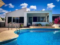 Modern Beach Style Villa, Close To Beach, Restos & Shops, Big Pool, Renovated. - Vila