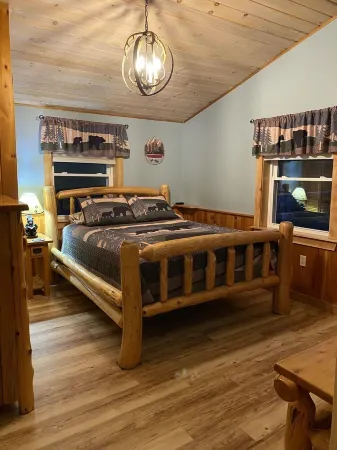 Fall Foliage Lodge Near Schoodic Scenic Byway & Acadia National Park w/ Kayaks