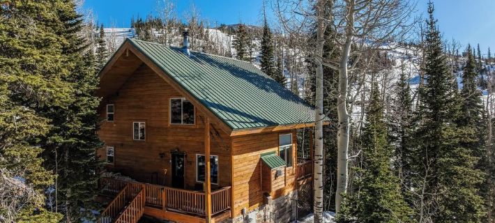 Cozy Ski in-Ski Out Cabin, Private Hot Tub. 4Bd+Loft 3BTH Resort View BL20281 Ξενοδοχεία στην πόλη Brian Head
