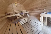 Villa-Water-Facility-Wintergarden-BRÖTCHENSERVICE-Kajaks-Sauna-Garden-Grill Lounge Hotels in Ostvorpommern