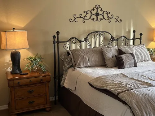 ~BEAUTIFUL HOME WITH POOL IN PRESTIGIOUS LITCHFIELD/PALM VALLEY