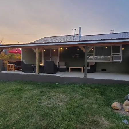 Fully Remodeled Mountain View home near Glacier National Park