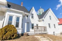 Updated 3 bedroom vacation rental in Sunapee Hotel a Sunapee