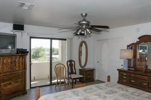 Beautiful home with pool,  private, close to UA & Downtown, arts. Great prices!