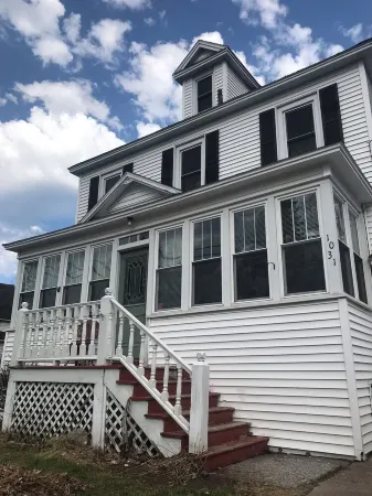 Renovated home in the heart of Keweenaw county! Отели в г. Куино Каунти