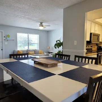 Simply Adorable, Spacious and Cozy Beach Home