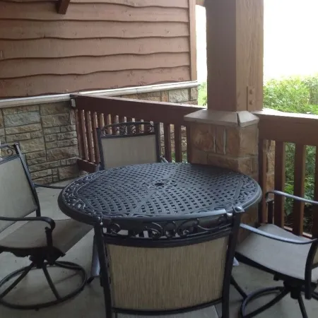 Very comfortable condo equiped with everything, heated garage, elevator, jacuzzi