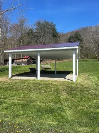 Cozy House, Sleeps 14 and 12 miles to the visitor center in Benezette, PA