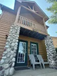 The Happy Traveler - Cabin at Starved Rock State Park