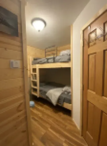 Cozy Black Hills retreat: Nature and adventure await.