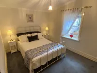 Stirling Cottage