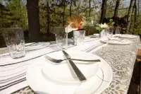 Remodeled Cabin w/fireplace, 2 miles from Lakewood