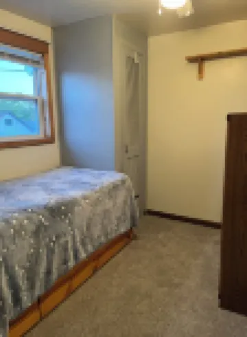 Cozy 3-bedroom vacation home just steps to Lake Huron