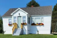 Hot Tub House Kipling Cottages Deck Fire Pit Sauna 2 bed/ 1 bath Smart TVs WiFi Hotels in Brampton Township