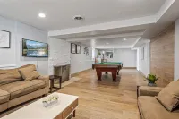 1419-Walk to Mayo St Mary-Ritabnb Cheerful 5Br+6Baths,1 Min Walk to St.Marys