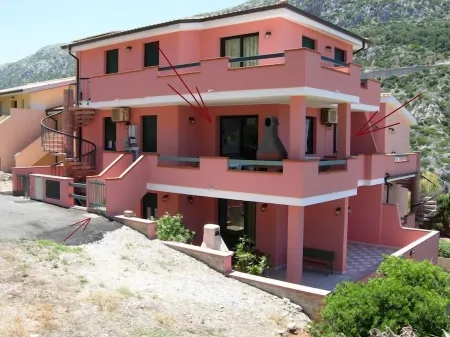 Panoramic apartment with fantastic views of the sea