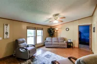 The Family Oasis just 6 miles from Holiday World