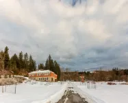 Historic High School - Stays and events close to skiing, golf, fishing, hunting!