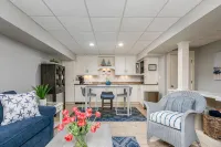 Beautiful Private Oasis - On the River's Edge Hotels in Kennebunk