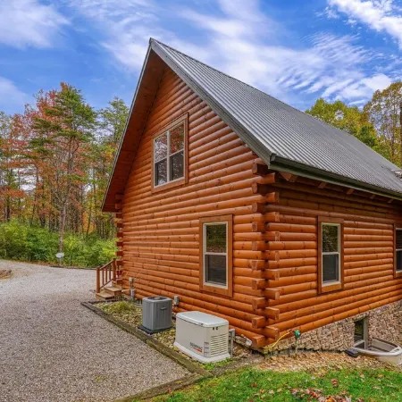 Christine’s Chalet at Trickle Creek in Hocking Hills