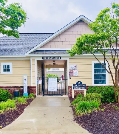 Luxurious Barefoot Landing Condo- Minutes from beach and golf Отели в г. Хорри Каунти