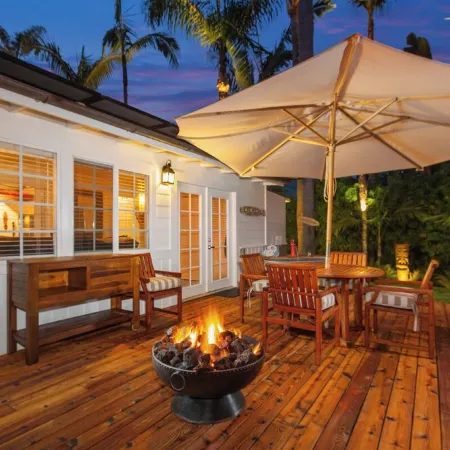 Tropical Palms Plantation Beach Cottage - Historic Encinitas Walking District