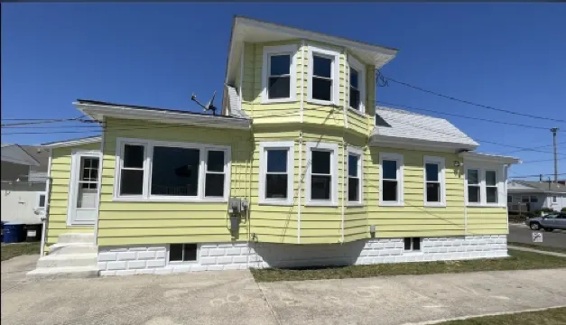 Cozy Shore Home for 6 – Ideal for Family or Friends