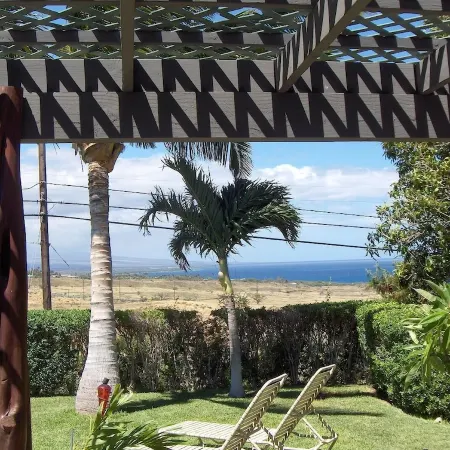Hale Lani ~ Big Island Charmer with Panoramic Ocean Views ~ Near Best Beaches Отели рядом с достопримечательностью «Поле для гольфа "Хапуна"»