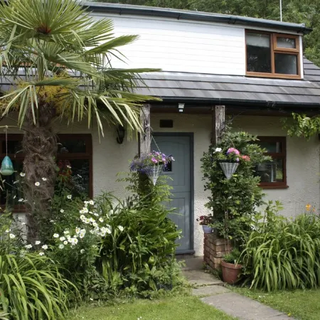 Cottage with Beautiful Views - Dog Friendly (Cosy and Tranquil)