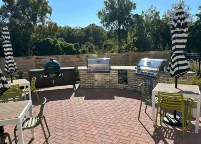 Riverfront Retreat โรงแรมใน