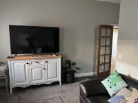 BLACKSMITHS LANE 2 BEDROOMGorgeous ultra clean 2 Bedroom/2 Bathroom cottage.