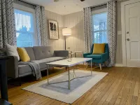 Quaint 2 bed 1 bath cottage style home