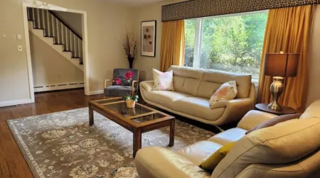 Perfect Location in Princeton w/ Peaceful Serenity Отели в г. Принстон