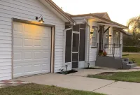 Comfy Studio Near Big House, Tavares and Mt Dora  Fish, Shop, Art, Music Hotels in Tavares