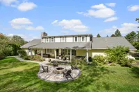 NEW HOT TUB||sleeps 10|4BR 3Ba|firepit|pingpong table|New River Gorge NP