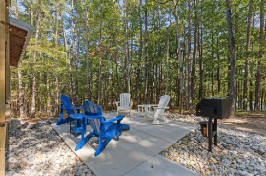 Ozark Shores- Lakefront, Hot Tub, Air Hockey