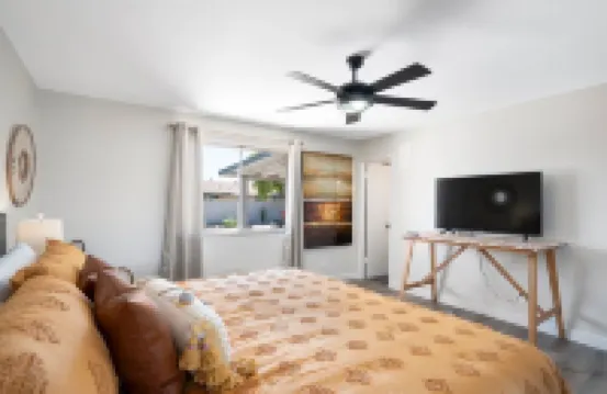 Private Heated Pool, Ping Pong and Billiards, Full Coffee Bar, near ASU