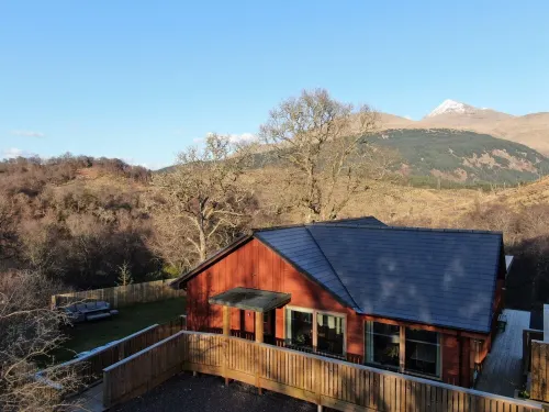 Hot tub lodge with stunning view
